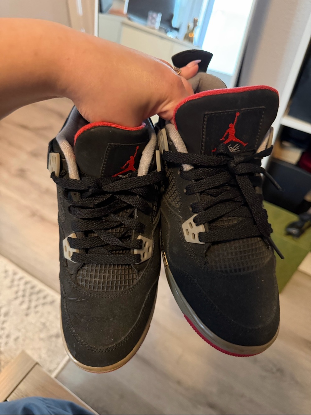Jordan 4 bred - Picture 2 of 4